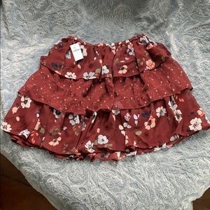 GAP 3 tier skirt burgundy floral pattern
